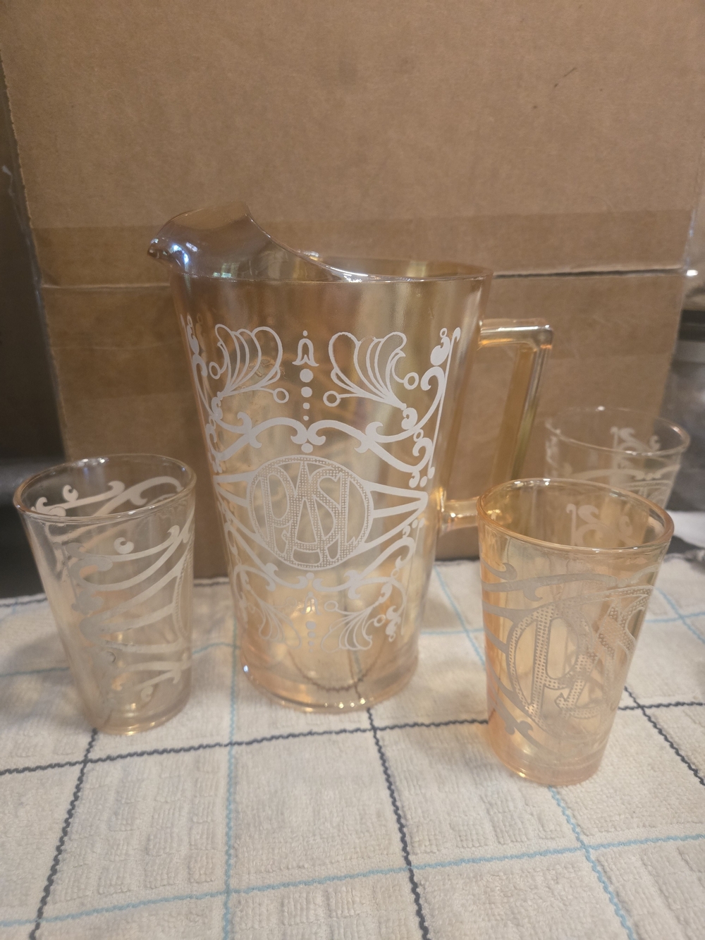 Vintage Jeannette Marigold Carnival Glass Pitcher & 3 Glasses Set, White Monogra